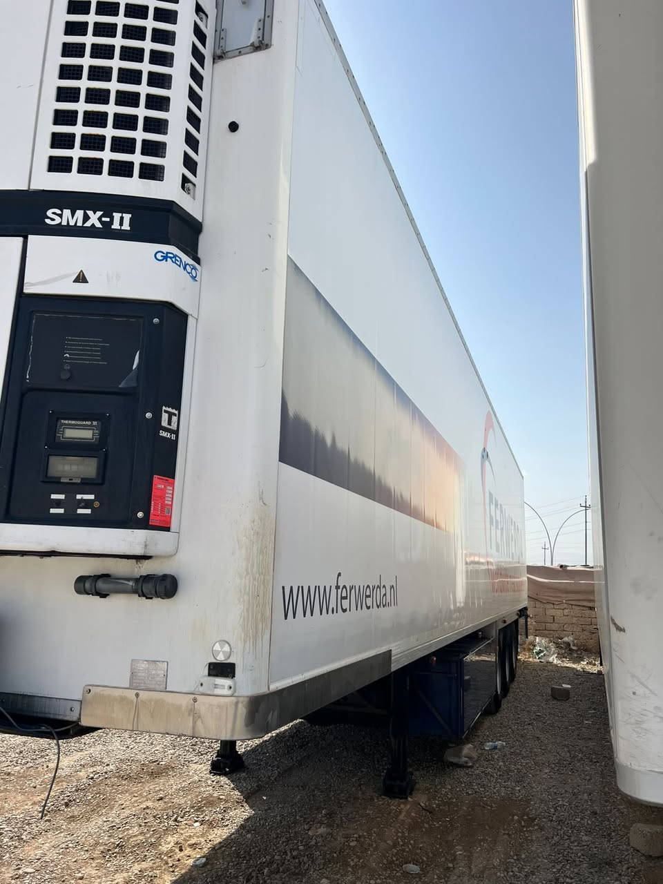 للبيع 1998 سمك 5 رتفاع 265 منفيس ***********
