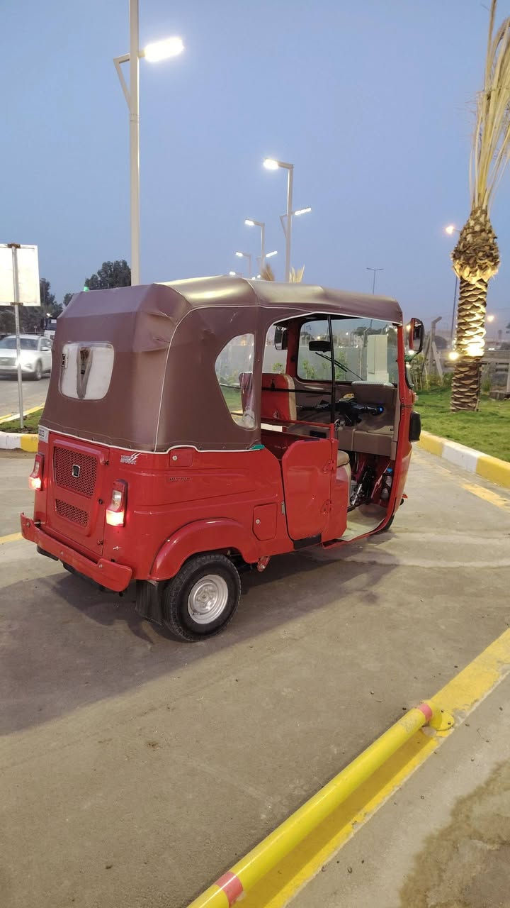 لسلام عليكم تكتك 22 مرقمة للبيع مكينة اكسل  مكفول لا ضربه لا صبغ رصعات وشخوط خفيفه فقط لسعر خاص مفتوح او الاتصال *********** 
مكانها بغداد لشعب حي لبساتين
