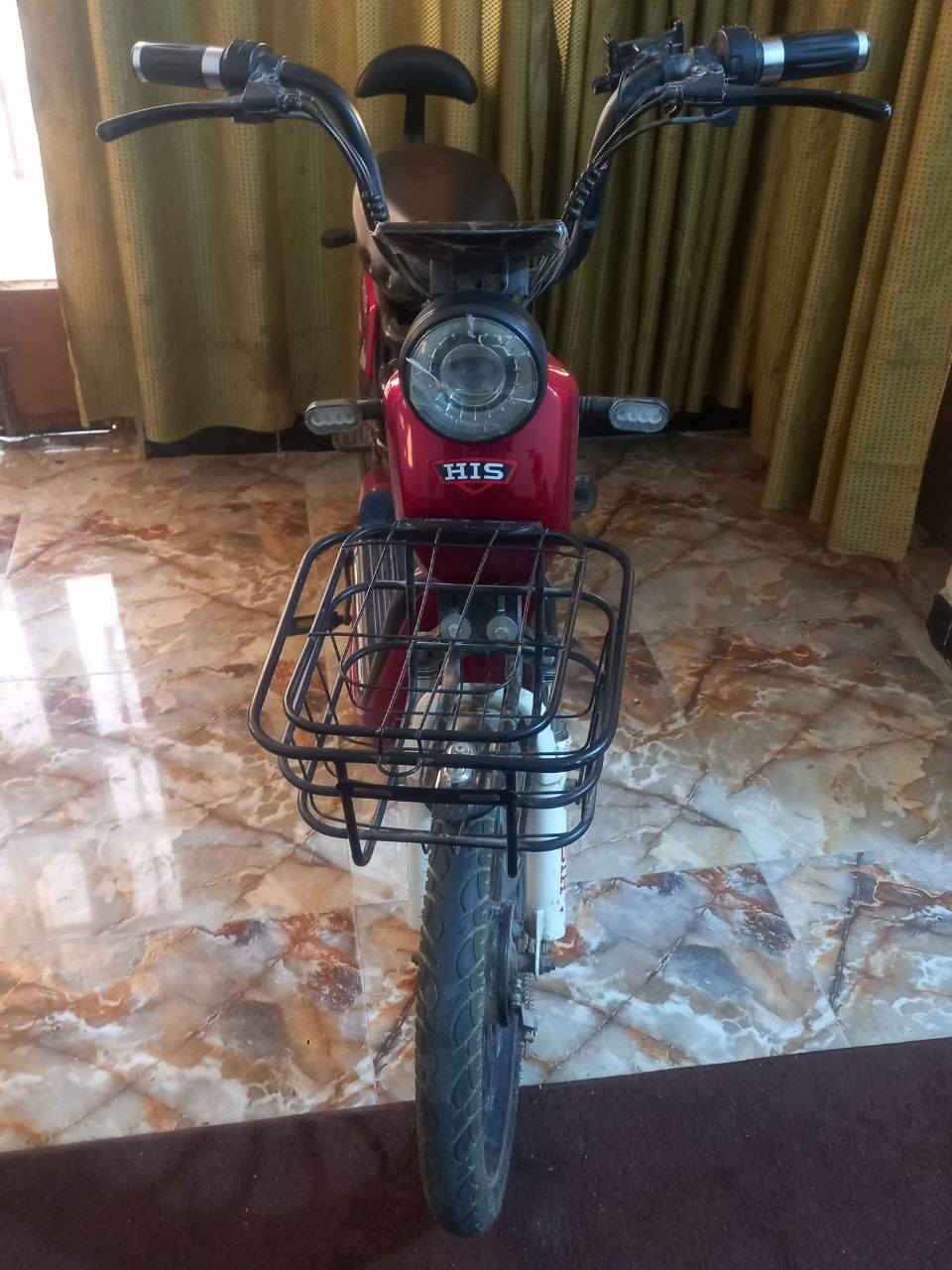 السلام عليكم
دراجات شحن للبيع

العدد:2 اولى دراجه نوع بغداد حجم 16 
ثانيه نوع HIS حجم 20 
5بطاريات علما ابيع دراجات بدون بطاريات 

العنوان :الدورة شارع أبو طيارة 
قيم وأخذ بل يرضي الله 
الرقم :***********
