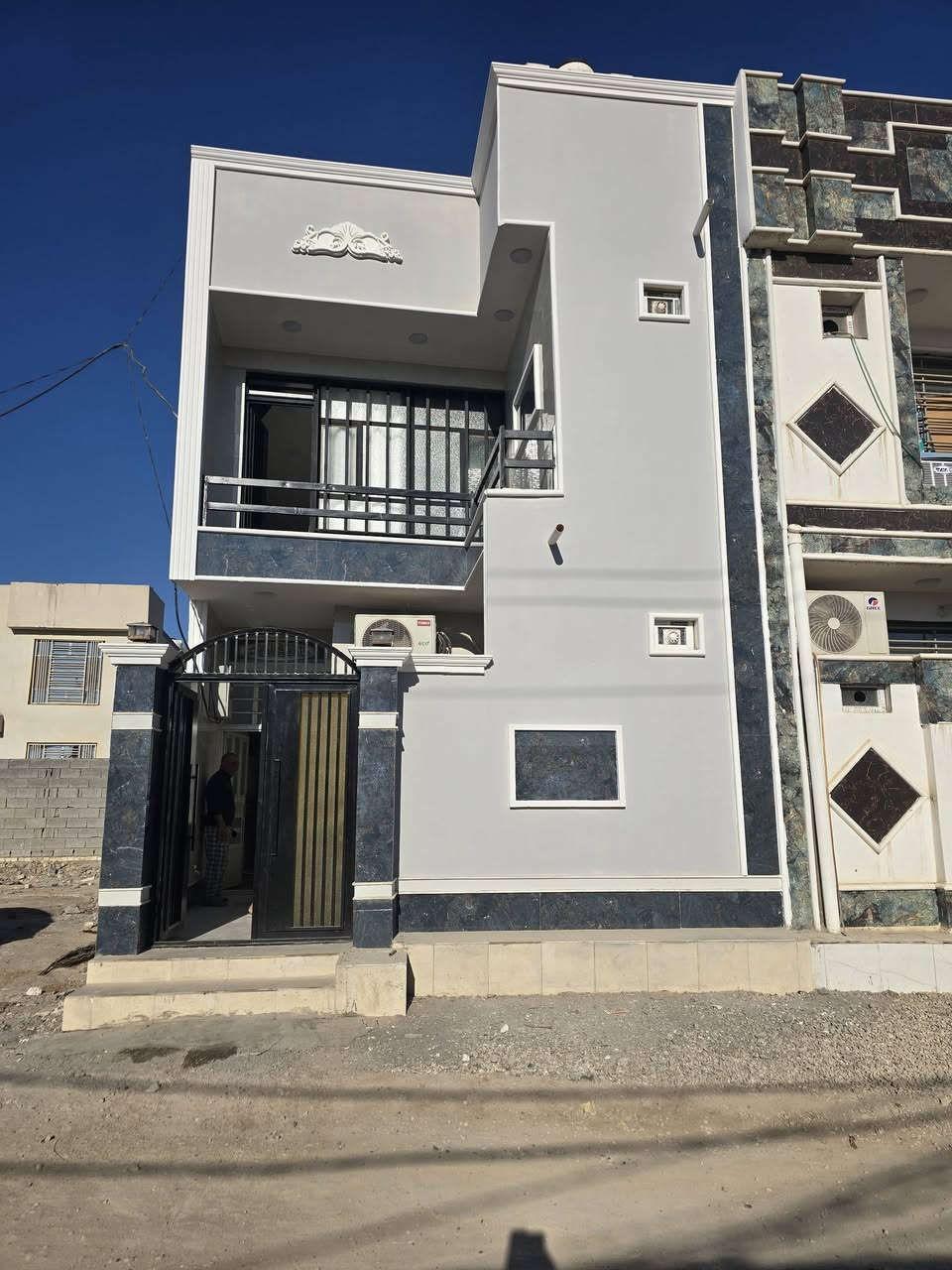 اللهم صل على محمدوال بيت محمد
عروض مكتب جوهرة الفرات🏠🏜️ 👉
👇
يتوفر بيت 🏠المساحه100متر5×20 ((طريق بغدادعامود60منطقة العميشيه عن طريق المشايه 270متر)) 💎البناءبلوك طابقين استقبال+مطبخ  +1غرف نوم طابق ارضي صحيات داخليه+خارجيه
♦️💎الطابق الثاني
1غرف نوم+صحيات 

♦️💎البيت جاهز وقريب ع الشارع 
♦️💎يصلح للسكن ويصلح حسينيه
♦️💎ملاحظه يباع مع الاثاث
♦️💎((طريق بغدادمنطقةالعميشيه عامود60 270متر عن طريق الزائرين)) 
♦️💎ماعجبك هذا المنشور تتوفر لدينا عروض اخرى 

                ((طابوزراعي سند25 ))

العنوان كربلاء المقدسه من يريد الاستفسار الارقام متوفره شرح مفصل 

من يريد ان نعرضه له بيته اوقطعته👉🌹 فليتواصل معنا 👇💎💎👇

مكتب💎جوهرة الفرات💎 قنطرة السلام سايدالمشايه الخدمي الدخول

***********ميثم واتساب
***********ميثم
