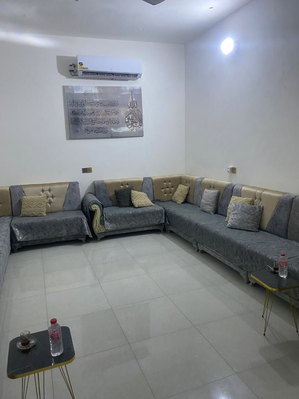 🔴 بيت للبيع المساحة 150 م ثاني بيت ع الحولي
✅ كافة الخدمات ماء كهرباء عرض شارع 10 م
🔴ناصرية- الصخيين - الحولي


**إذا كنت صاحب هذا الإعلان وتريد حذفه لأي سبب، رجاءا أرسل رسالة إلى الدعم الفني**