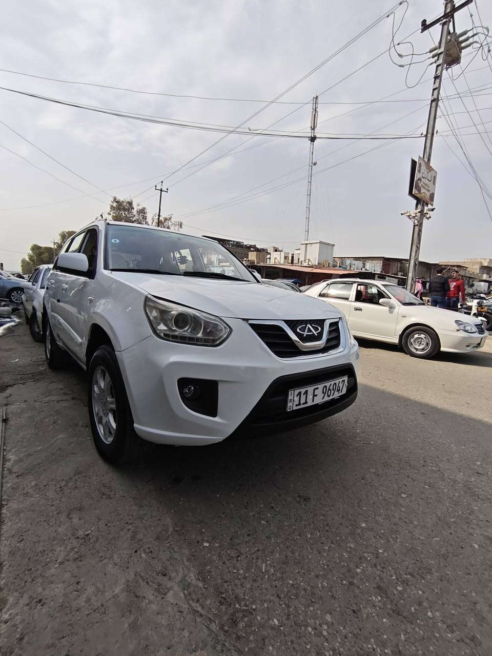 السلام عليكم
سيارة تيكو 2013 للبيع رقم مسطرة جديد  صاحبها الشرعي اني  شرط تحويل كير ومحرك شرط تدفئة تبريد شرط داخلها جديد وبيها تنتة سكف جاماات ومري كهرب كشنات جلد سيارة كلش نظيفة مال جناي سيارة ما ناقصها شي بس شغل واطلع 

السعر 58 ورقة وبيها مجال بسيط 

للاستفسار 
***********
