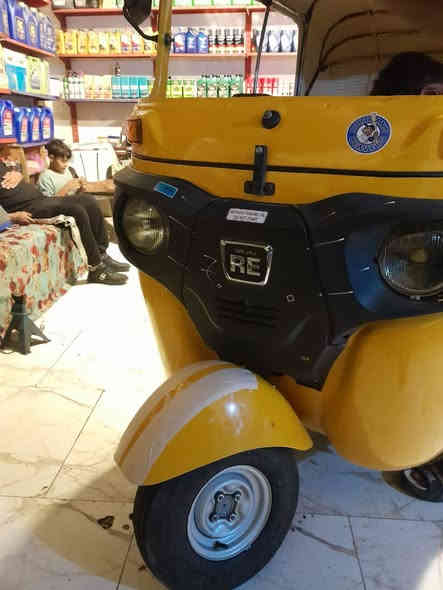 رقم بغداد نكليزي 
بسمي 
مصبوغه عام جماليه 
محرك لا تنفيص لا تبخير 
جاهزه من كولشي متصرف عليه ربع دينار 
العنوان بغداد البلديات 
***********
