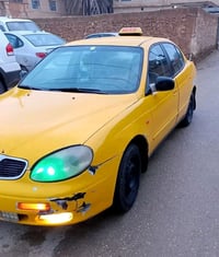 لكنزا ٢٠٠٠ • تكسي خصوصي • اوتوماتيك