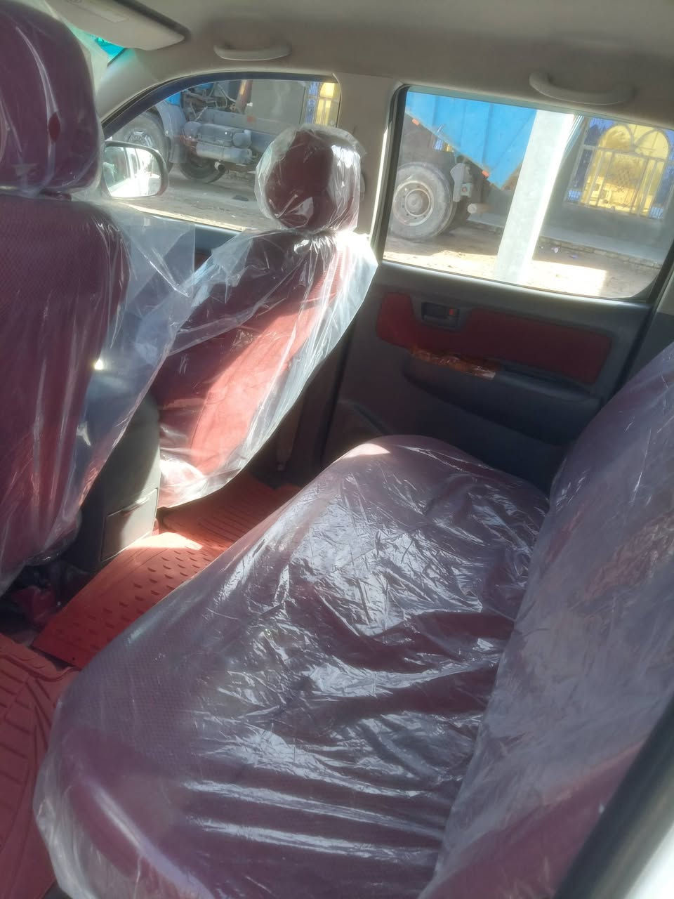 سلام عليكم للبيع هايلوكس للبيع موديل٢٠١٣ ***********
