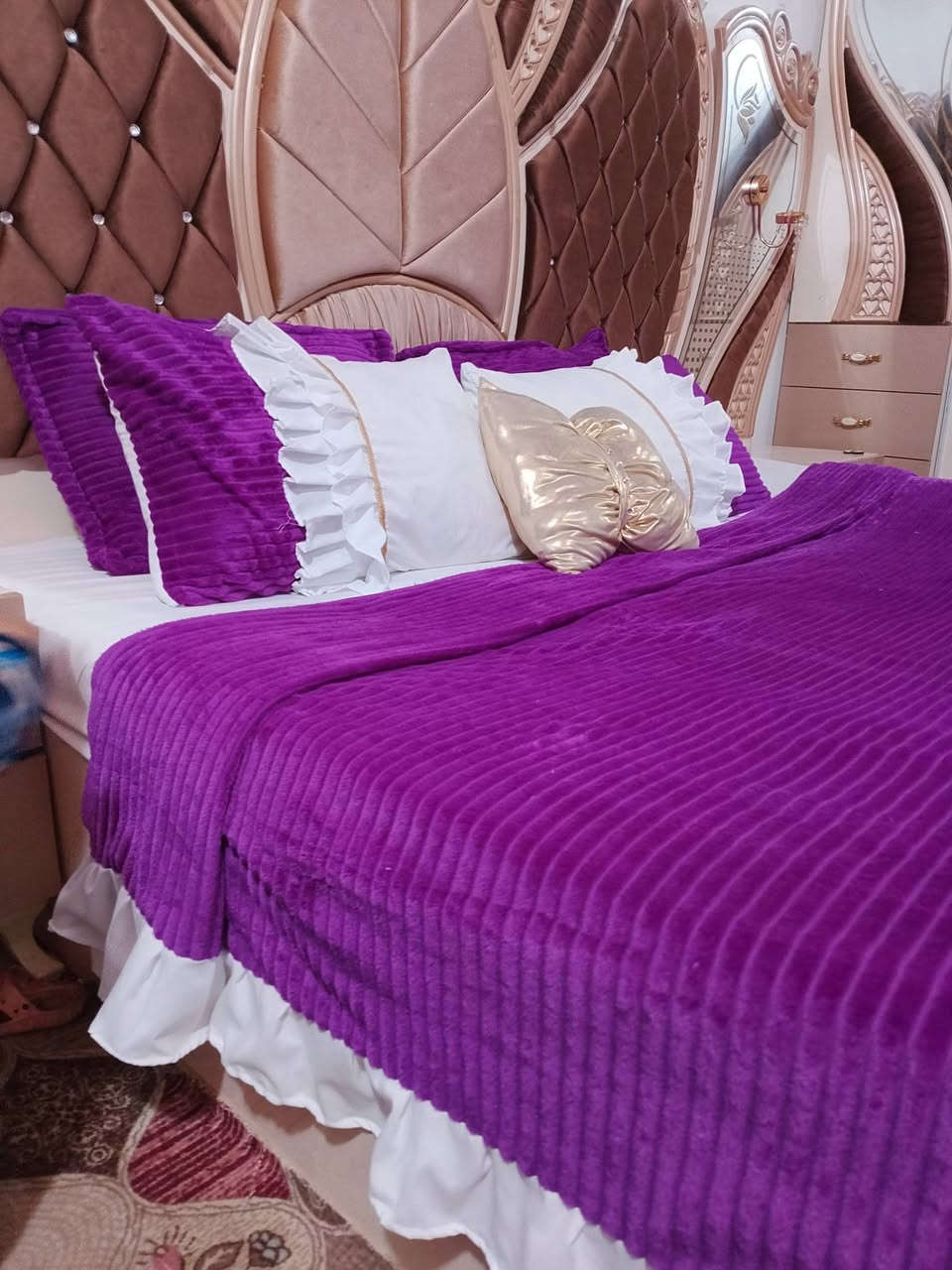 فيونكه للخياطة 
متوفره اخير قطعتين 
سعر الفرشه ٢٥ بدل ٣٠ عليه عرض
تواصل واتساب👇👇👇
‏‪0788 956 8668‬‏
