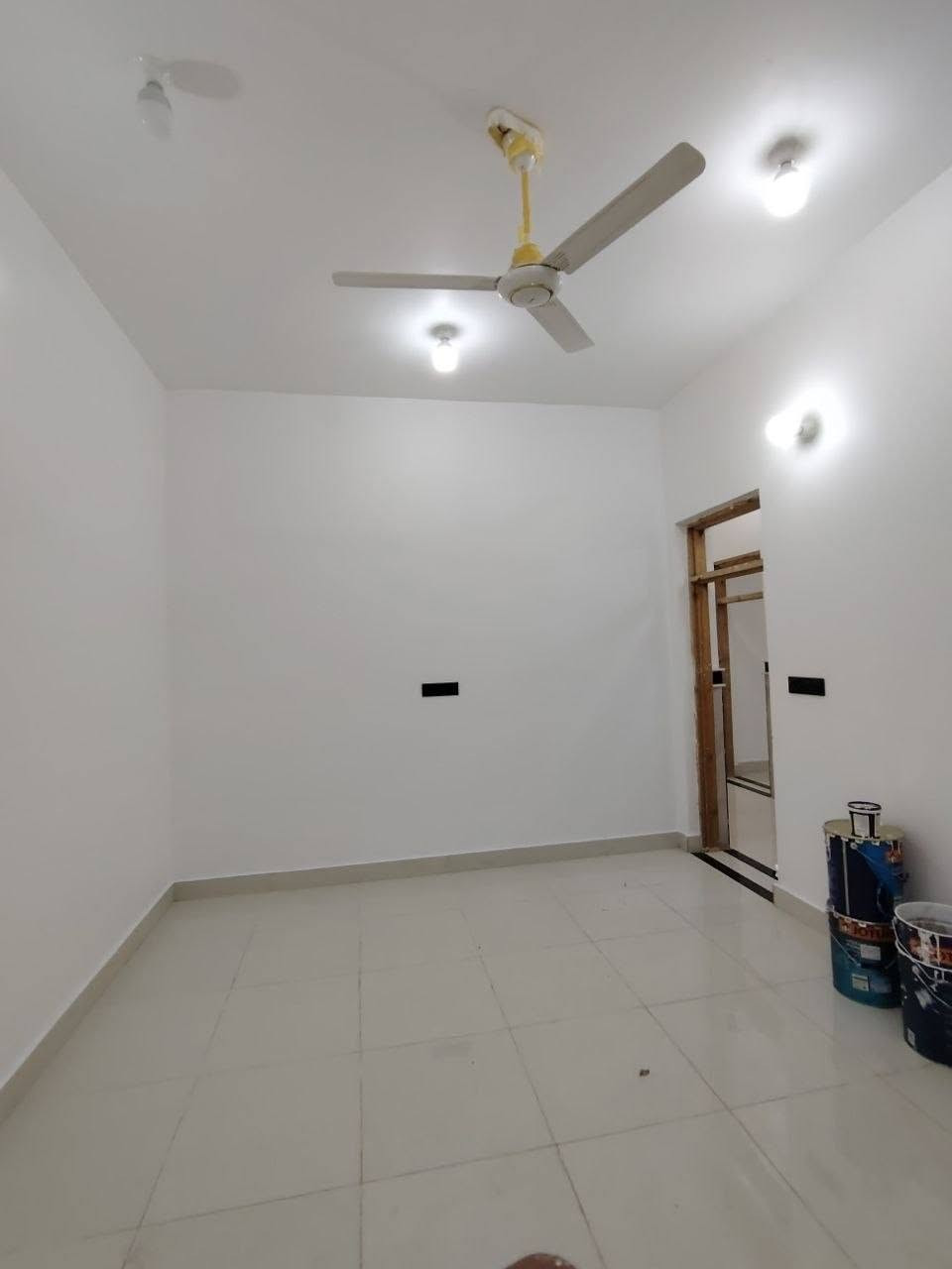 تنفيذ جميع انواع الصبغ والديكورات 
***********
