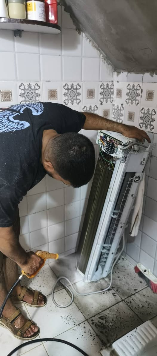 مستعدون للفتح 🛠️و لتنصيب❄️ وصيانه وغسل🌊 السبالت والمكيفات وشحن الغاز تصلح غسالات وثلجات  واي شي يخص الجهازه الكهرباء    بس خابر ونوصلك وين متريد بل نجف *********** اشتري جميع السبالت والمكيفات العاطله فقط  في النجف
