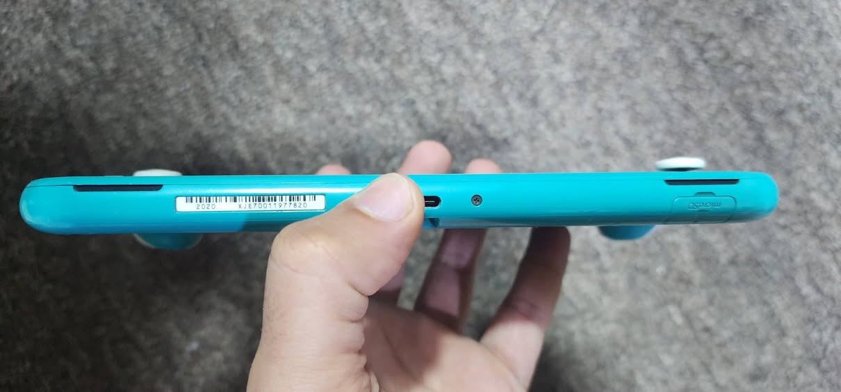 للبيع Nintendo switch lite مهكر نظامين راح 256 ومحدث اخر اصدار والعاب حديثه ب ٢٠٠ المكان بغداد شارع فلسطين ***********
