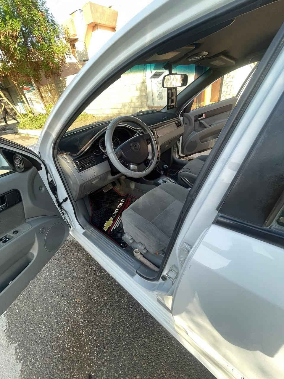 سياره  للبيع أوبترا بيها شوية ضرر بالصندوك تايرات تخم جديده سياره مال جني لا قمارة بيها عيب سياره ٢٠١٣مكان كركوك حي الواسطي للمراسله خاص🔥🪬 رقم ***********
