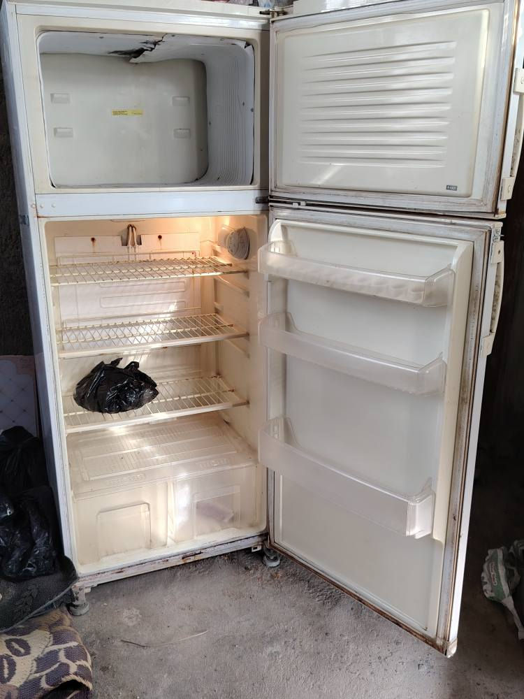 السلام عليكم ثلاجه للبيع شغاله عل فحص تفحص وتاخذه السعر 150
*********** النجف, العراق
