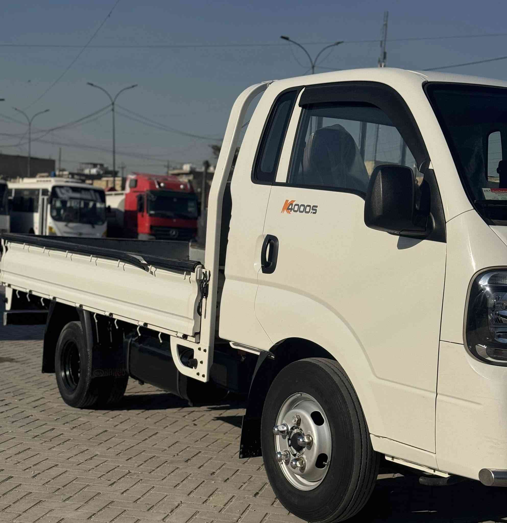 السلام عليكم
كيا فحل 
موديل 2022
مكينة 4000
رقم بغداد انكليزي تحويل ثاني يوم
مكفولة مكينة وكير اكسل شواصي 
دوشمة جديدة 
تبريد ثلج❄️
مكفولة كفالة عامة 
السيارة جاهزة بدون اي نقص 
السعر 176 وبيها مجال للشراي 
رقمي ***********
مكاني بغداد
