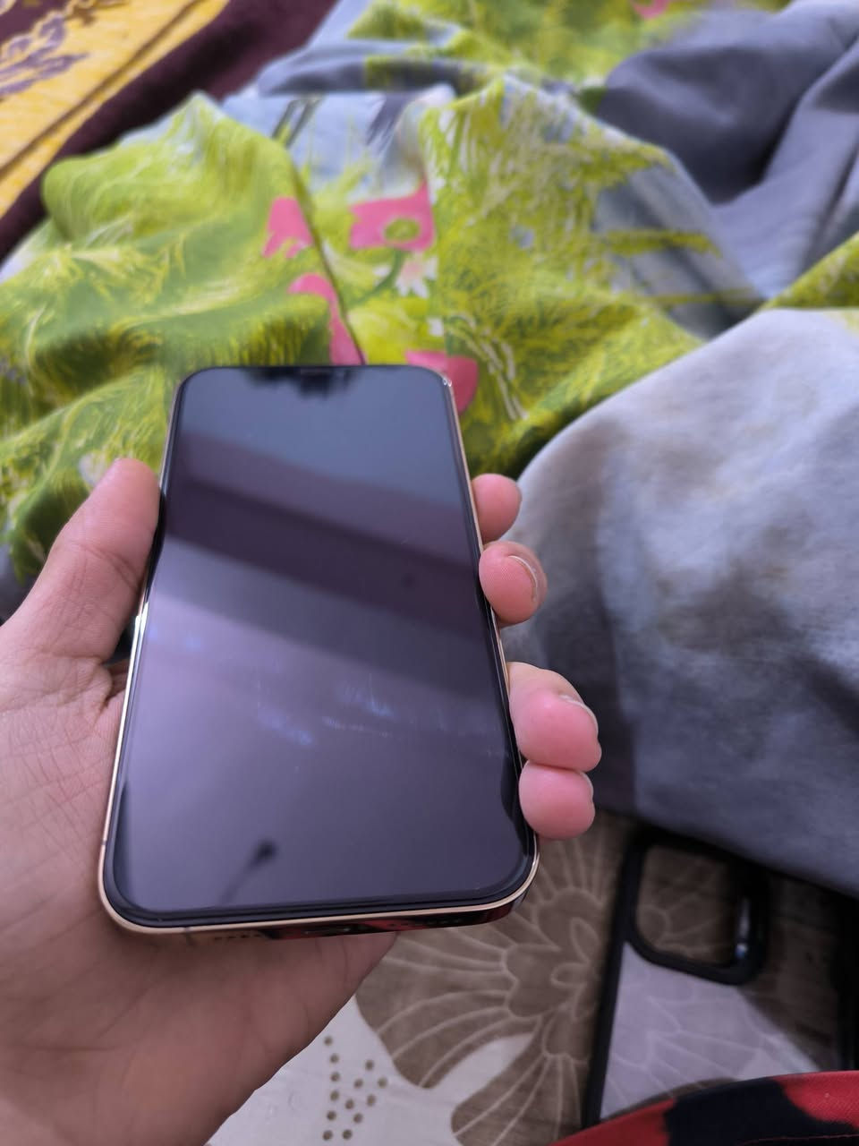 IPHONE 12 PRO MAX 

ذاكرة || 256

مبدل بطارية حالتها 100
الجهاز مابي شخط
%نضافة 100

للبيع او مراوس 

السعر 450 وبي مجال قليل 

***********
