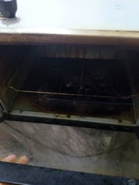 فرن • يشتغل بس الفوك • بابه