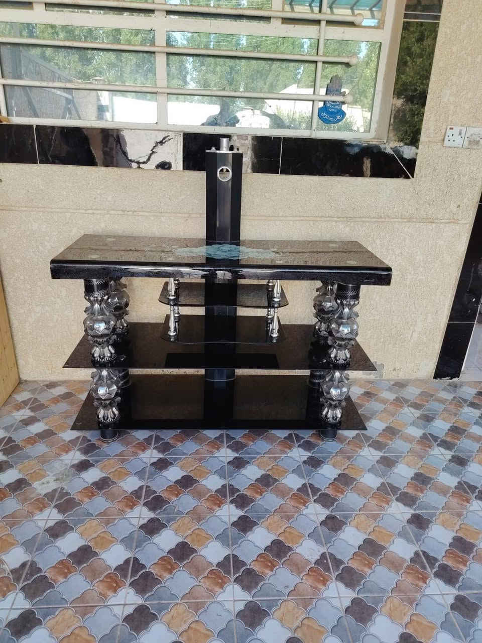 تخم سعره ١٠٠ ست مقاعد وميز بلازمة سعره ٤٥ وتيب الم ورده ٢٠ وبيهن مجال للاستفسار ***********
