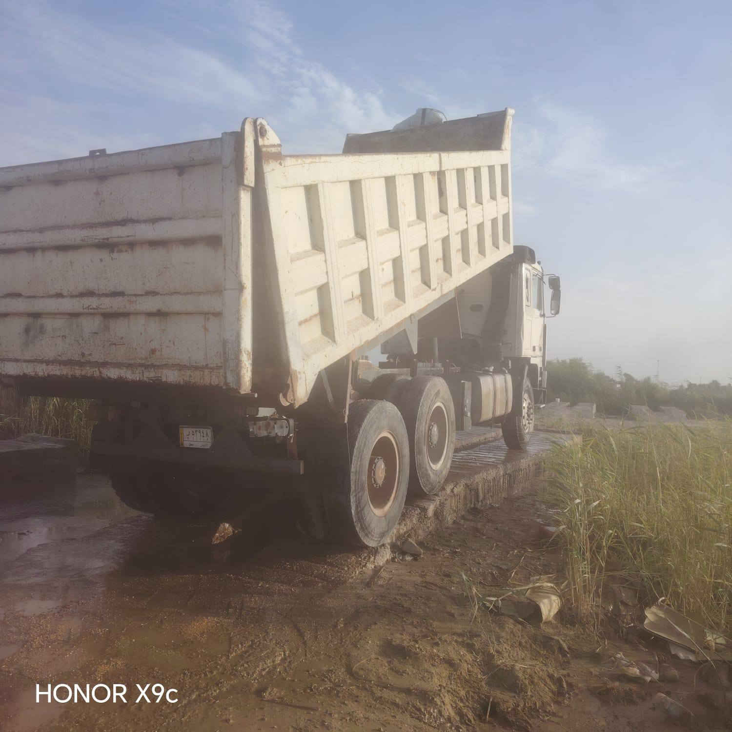 سلام عليكم  سياره فالفو موديل 92 مكينه جي 10 مكفوله لاتنقيص ولاتبخير كير 4×4 شلعه  مجموعه  فراشه تايرات عوزها ب زوج  بدي نضيف  بدون خياس  السعر 140 المكان واسط //*********** //***********
