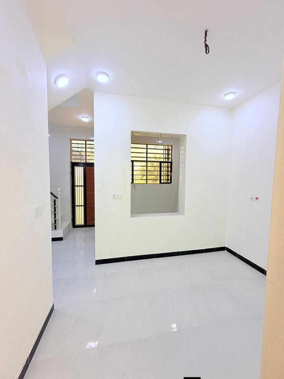 🩵اللهم صل على محمد وال محمد 🩵
✨دار للبيع مساحة 50م شارع الصب مقابيل ملحق قريه الغدير موقع مميز جدا ⚡(النجف الأشرف) السعر 20وبي مجال
               #مكتب_المرتضى للعقار والمقاولات العامة تخفيظات هائله
بيوت متنوعه تناسب الجميع بأسعار مناسبة
للاستفسار الاتصال على الرقم
***********
