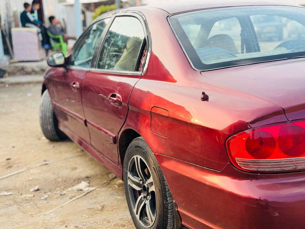 سوناتا وفود 2003 للبيع 
مكانها حله 
***********
(المو شراي لا يخابر)
