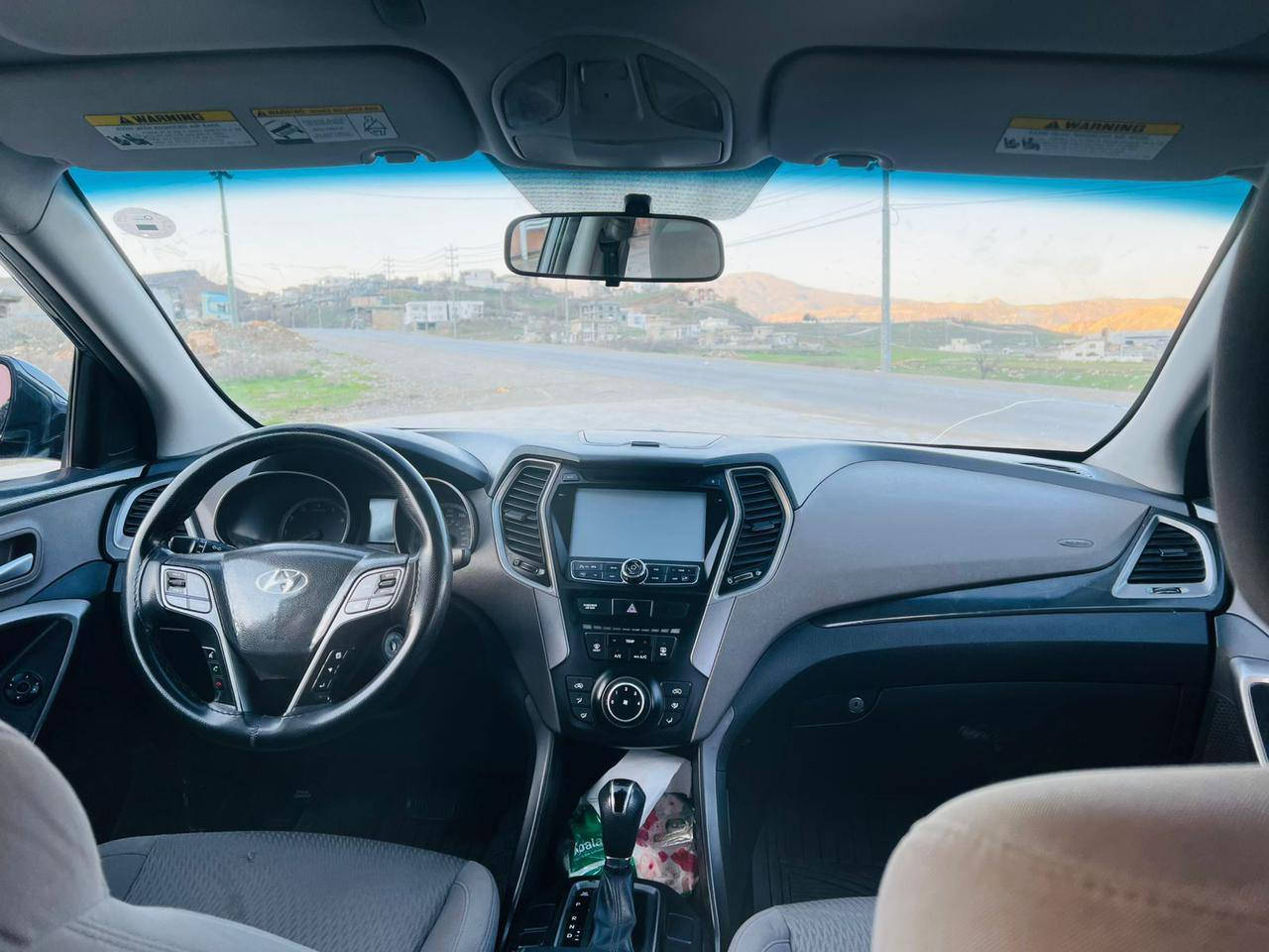 هونداي سنتافي 2015 خليجي أستراد خاص
 سياره حلوه جديده 
بس سندوق سبوخ بدون دواخل شرت 
گيرو محرك بشرت 
رقمو سنويه جديد
 
*********** اكر, نينوى
