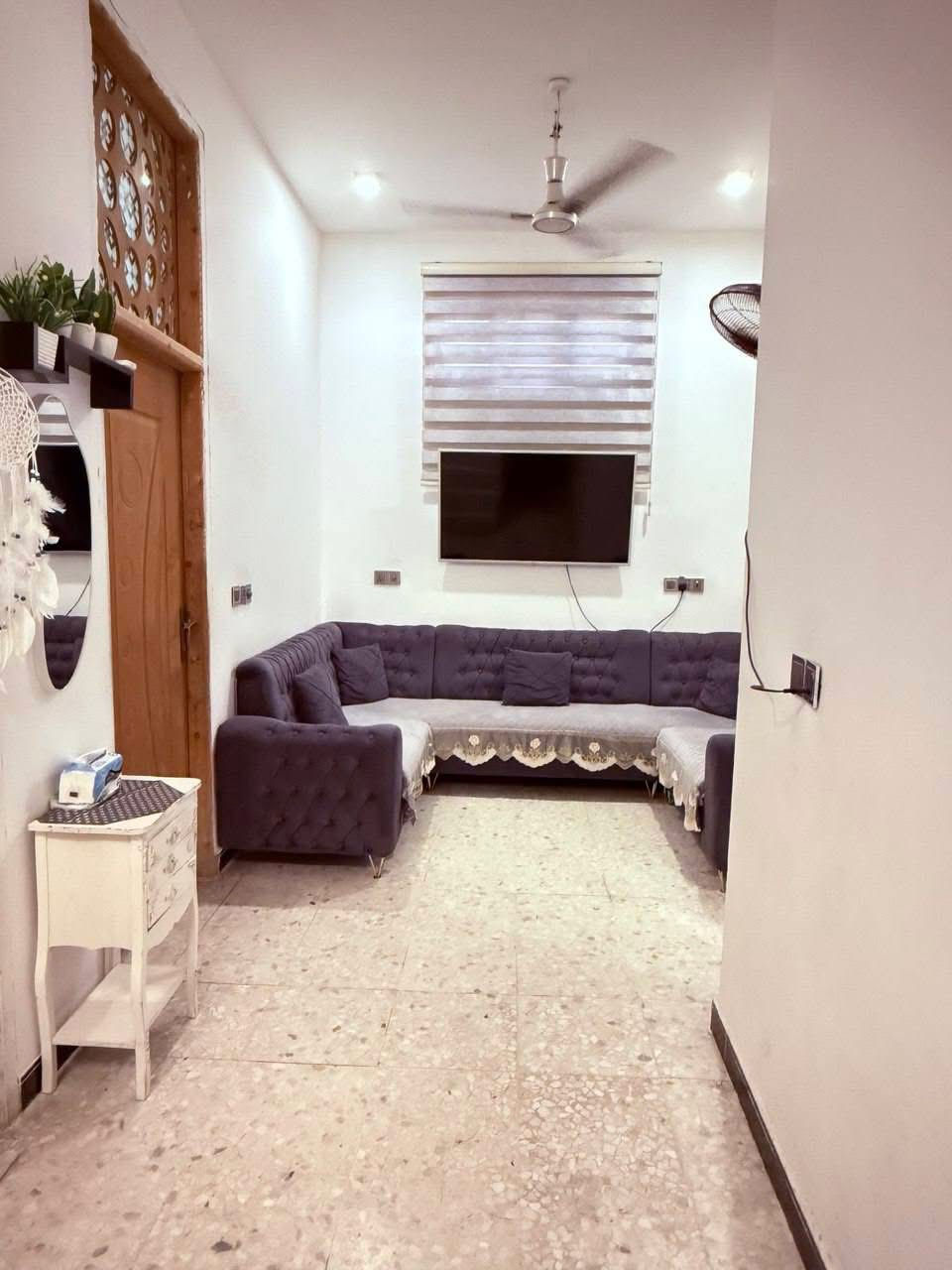 🏠 دار للبيع مساحة 120م ركن طابو زراعي سند 25
واجهة 8م نزال 15م 

✅ بناء حديث درجة اولى …..(ممكن يباع مع الأثاث)
طابق واحد/ مطبخ. هول. غرفه. صالة. مجمع صحيات. ومناور

🌍 العنوان/ حي الصحة قرب سنتر ليمونة 

#ملاحظة/ لمن يرغب بعرض عقاره يرجى مراسلتنا 
                 كذلك تحويل جميع المعاملات العقارية 
للاستفسار اكثر 
***********
***********
