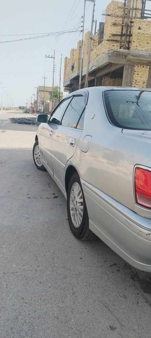 السلام عليكم
السعر ٤١ وبيها مجال مراوس عادي
كص قماره شاصي ٧١ كريستال
ديفور الزغير ٢دكم برده
كشنات كهربائي ٤
تبريد ثلج حداديه تخم تاير جاهزه للأخير
***********
