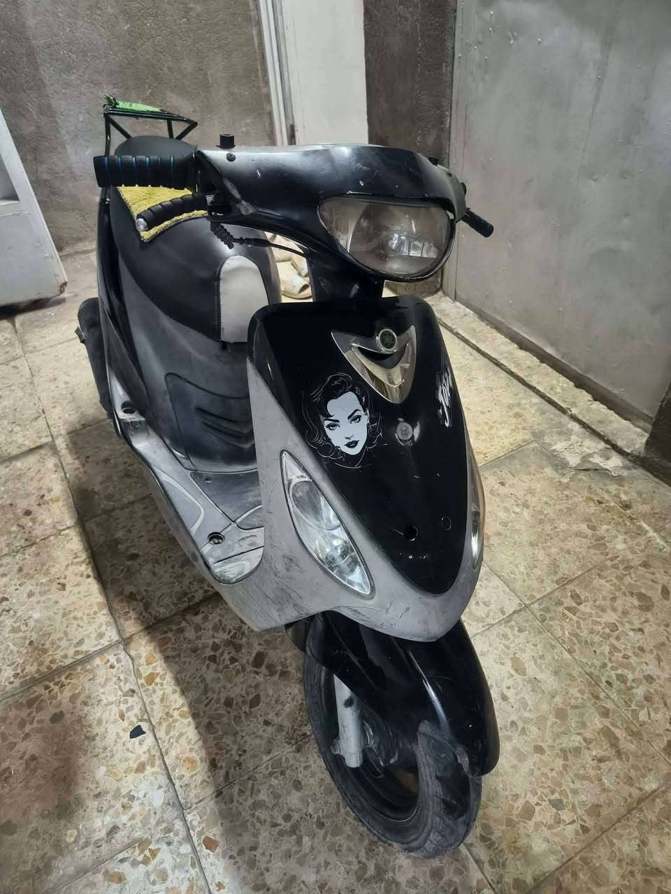 السلام عليكم دراجه ماكس منغولي للبيع اروح بيها للمدرسه وارجع اعتازيت للمعهد وأريد ابيعها الدراجه جانت بيها نواقص وسويتها قطره دهن جديده بنكه مال شوته جديده قفل صندوق جديد قبق بانزين جديد صونده من المكينه للشوته ب١٠ آلاف مال تفصيخ شديتها لايت عال ناصي كلجات رياضي أمامي وخلفي الدراجه نكره سلف بكل وقت الدراجه ما ادري بيها مفتوحه او لا من اشتريتها وديتها للفيتر كال ما مفتوحه الصالنصه مفطوره فقط تايرات قبل شهر ونص لو شهرين تقريبن بدلتهن ب٦٠ الف جلاتين السعر ٣٥٠ قفلها من الاخير أخيك ما عجبك المنشور لا تعلق العنوان بغداد الرشاد شارع القاعده رقم الهاتف ***********
