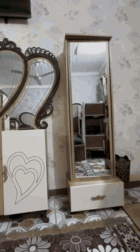 غرفه تركيه للبيع سعرهه مليونين وربع مكاني الكحلاء ستفسار ***********//***********
