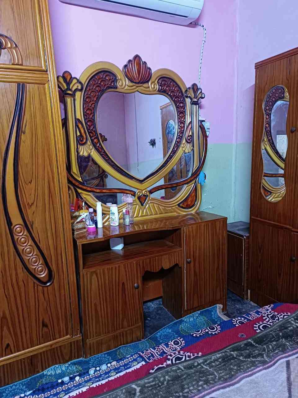 غرفة اخشاب للبيع كما موضح بالصورة
للتواصل *********** او خاص  
اسف ما اخلي سعر حتى محد يضل يكسر بكيفة
