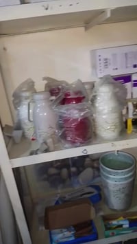 محل مواد منزليه كبير للبيع شلع مستعجل ع بيع 07713637758