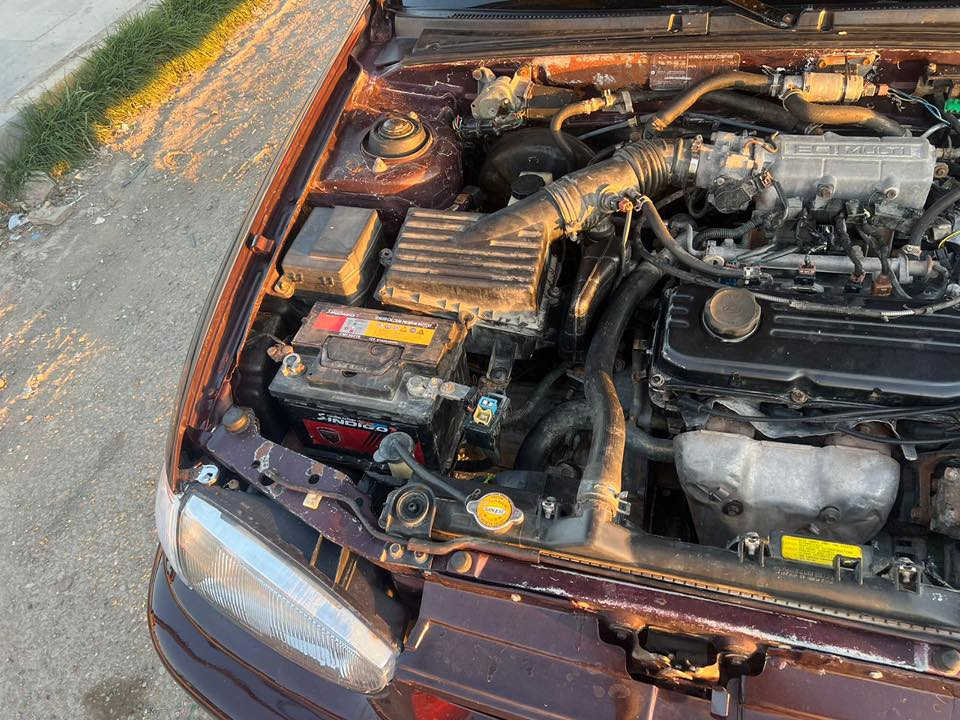 سلام عليكم مرخصت الدمن  خوان النتره دمعه موديل 1993بلديه كلهه شغاله مال جناي تخم تاير صدر جديد جام اربعه شغال تقفيل اوتفتيح اربعه بوب تاتفئه شغاله كير مكنه حاويه مثل ماواضح بل صوره نضافتههالسعر 32اوبيهه مجال
***********
