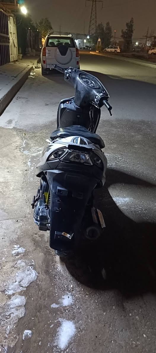 سلام عليكم اخوان دراجه 140الدراجه خير من الله النواقص شي بسيط مثل ما موضح بلصوره مكينه مكفوله ما مفتوحه السعر 400 وبيه مجال بسيط التواصل على صاحب الرقم ***********
