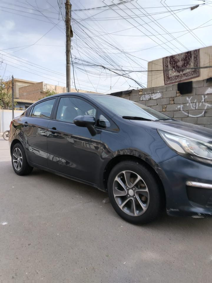 سلام عليك كيا ريو خليجي موديل 16بدون حادث بدون صبغ سيارة علا وضع شركه محرك دوش 1600رقم أربيل دولي بسمي لعنون بغداد حي لاعلام خلف جامع علي سجاد  سعر 82 وبيها مجال شي قليل حك جيه ***********
