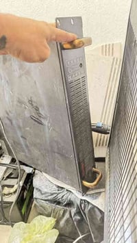 عاكسه 1kv ‏36v تاخذ يعني ٣ بطاريات خراجيه رايده هيى والبطاريات ب 250 ا...