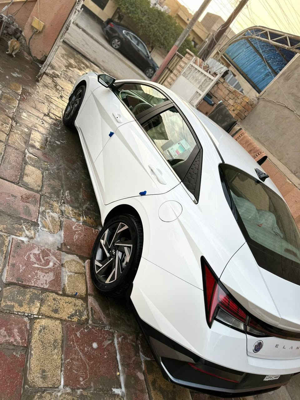 السلام عليكم اللنترا للبيع موديل ٢٠٢٤ كفالة عامه خليجيه كوري اصلي فول مواصفات ام الضمان محرك ٢٠٠٠ فتحه بصمه فول ماشيه ٢٠ ملاحظه السياره بدون رقم السعر ١٧٠ للاستفسار الاتصال *********** العنوان بغداد العامرية
