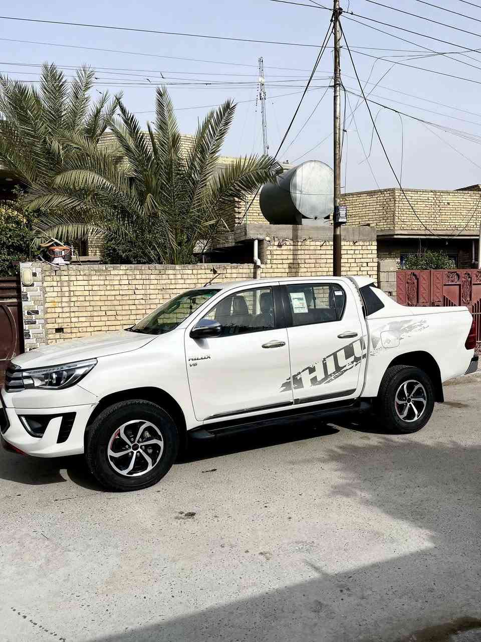 بسم الله الرحمن الرحيم
هايلوكس TRD موديل 2020 
ماشية 83 ألف سيارة جديدة
هزة وسنوية مجدده 2030 سيارة بسمي أربيل شرط التحويل بدون وكاله بيها بارد بالجاملغ الخلفي اثنينهن بسيطات
مكان السيارة بغداد 
السعر ٣١٥ وبيها مجال بسيط

***********
