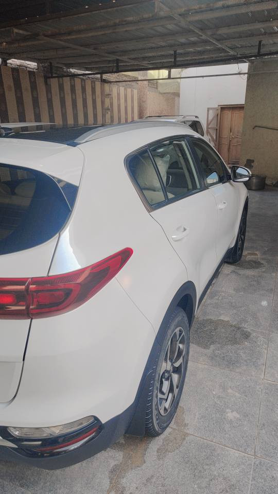 السلام عليكم 
للبيع او للمراوس 
سبورتج 2019 خليجي مكفولة كفالة  عامة سنويه لغاية 2029 بسم شركة
ماشيه 100
مكينة 2000 دوش 
مكينه وكير كفالة 
مواصفات عادية
فقط بانورما
كشنات جلد
نظام قيادة عدد 3
أكثر تفاصيل اتصل 
***********
السعر 188 الزبير, البصرة
