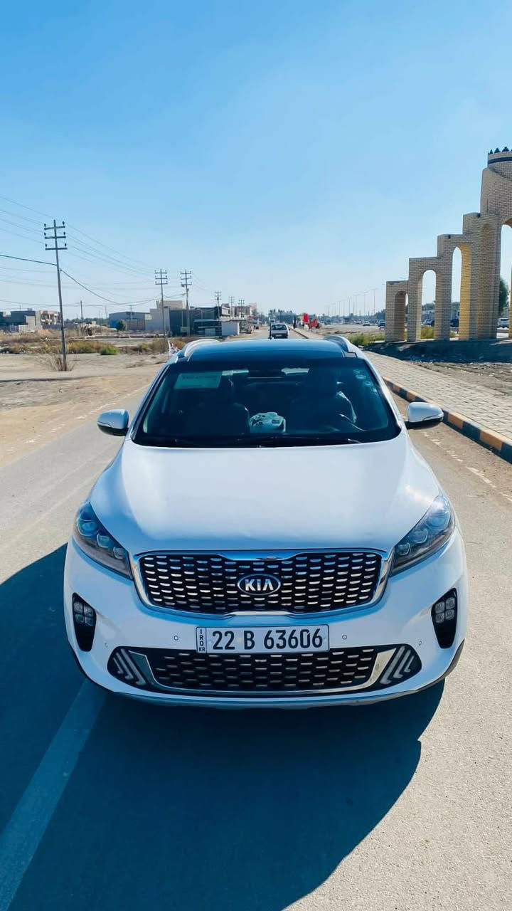 السلام عليكم للبيع سورنتو خليجي سياره حلوه مال جناي عنوان بابل محاويل بعلوان ***********
