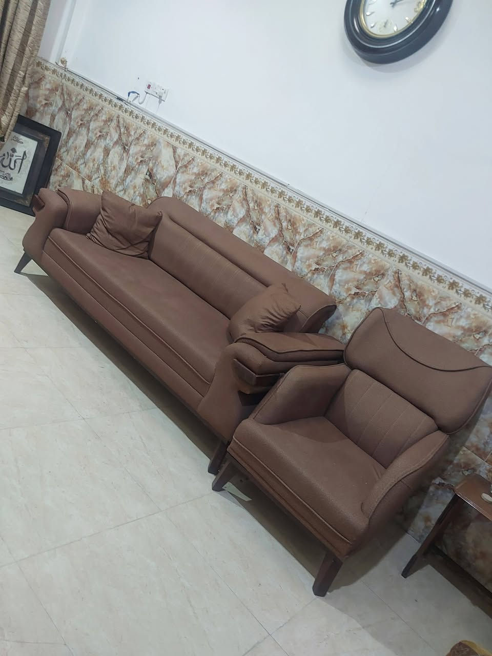 تخم جديد قبل شهر ونص ب٥٠٠ 
@إشارة


**إذا كنت صاحب هذا الإعلان وتريد حذفه لأي سبب، رجاءا أرسل رسالة إلى الدعم الفني**