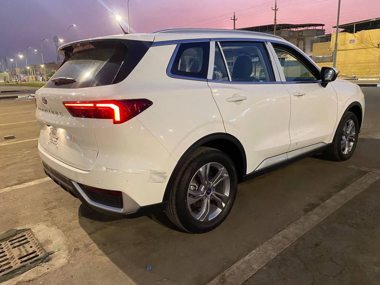 فورد تري توري مديل ٢٠٢٥ زيرو مال اقصاد فول مواصفات  الرقم عل مشتري مكلف بالنشر السعر ١٧٥$وبيها مجال العنوان محافضه البصره ***********
