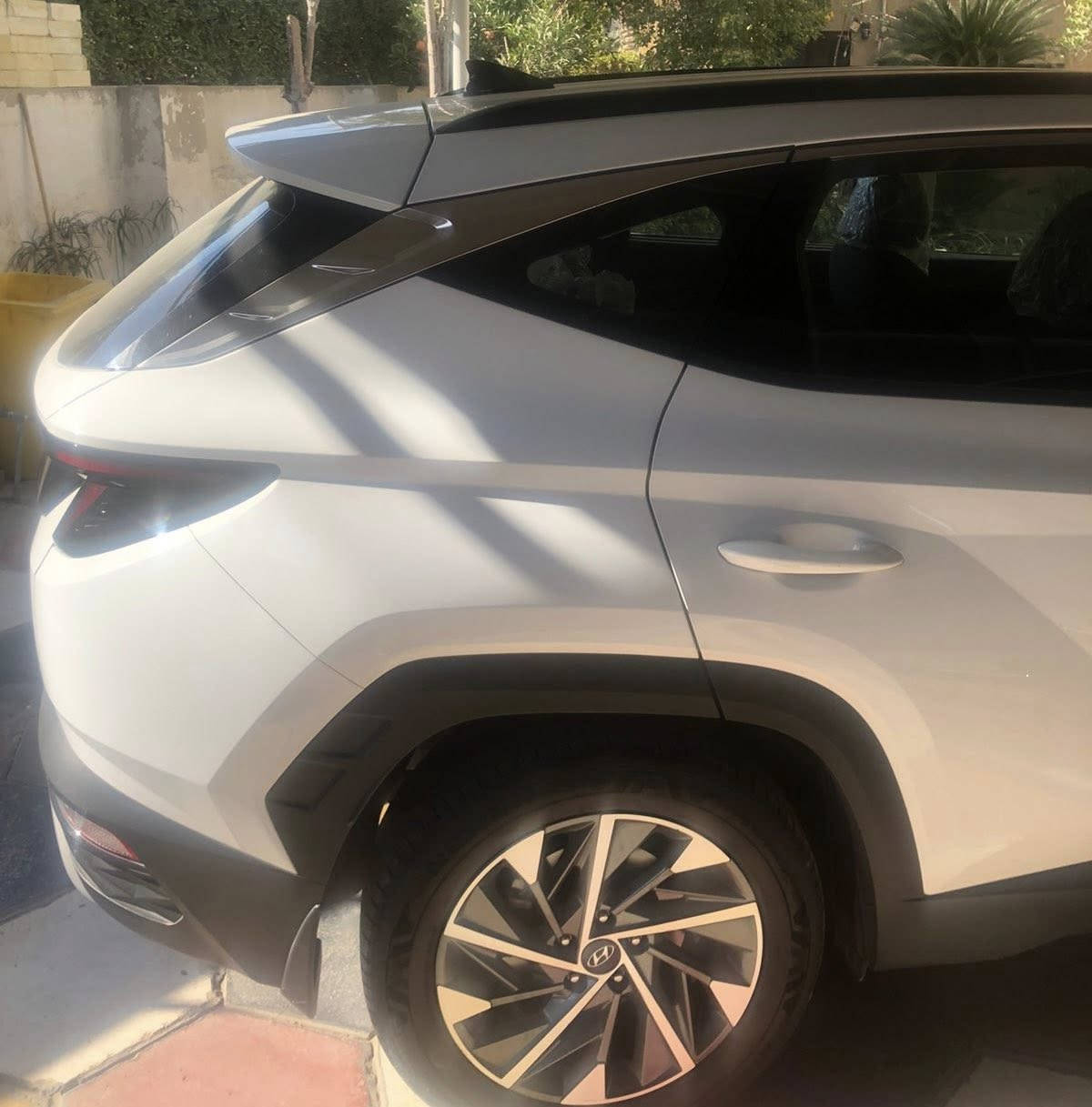 السلام عليكم ‭
توسان  2023  خليجي فول عدا البنوراما 
 داخل اسود مكفولة من الصبغ والبارد 
رقم بغداد بسمي تحويل مباشر مكان السيارة بغداد السعر 200 بي مجال 
 اتصال /***********
اي استفسار اتصال ع الرقم .
