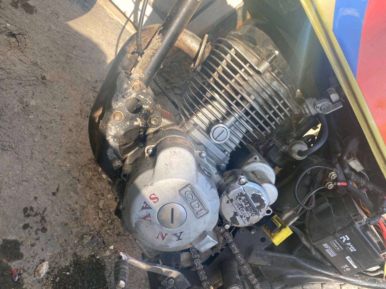 ❤سلام عليكم 👀دراجه ايراني4كير 2020 فول تخم تاير جديد تانكي جديد نضافه فول بس بيها دخان رصاصيه السعر300🤑وبيها مجال للطيب للبيع او مراوس حسب القناعه عنواني بغداد الحبيبيهه
***********👉🏻