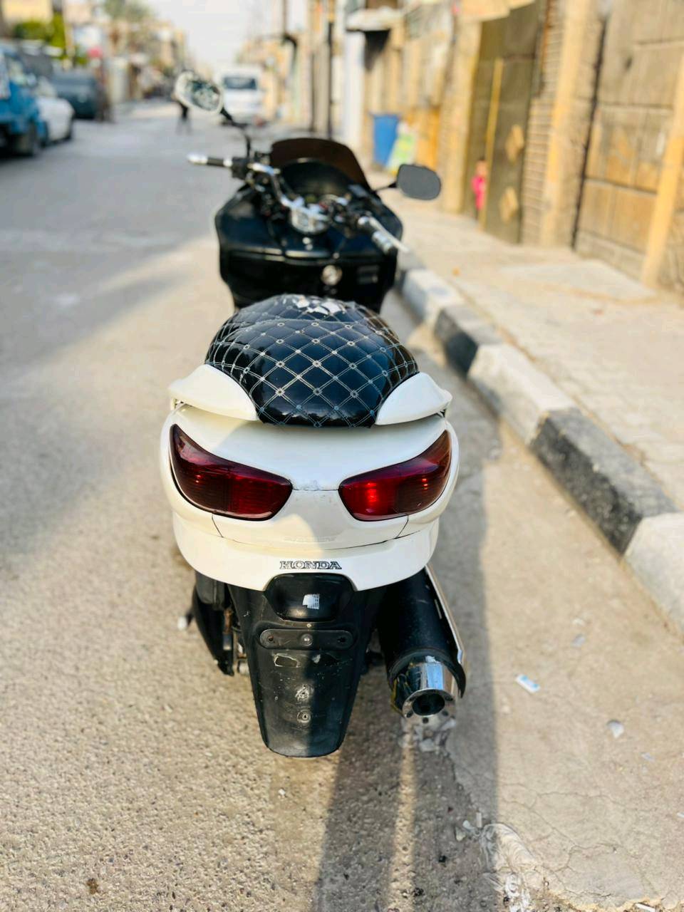 ألسلام عليكم شباب 08 للبيع الدراجه عميه أبلاد  أوراق اصوليه كامله الدراجه ليره ربع متصرف عليها غير الدهن والبانزين #مكاني بغداد جسر ديالى الجديد الكرغوليه #السعر مليون والشراي بخدمته #***********