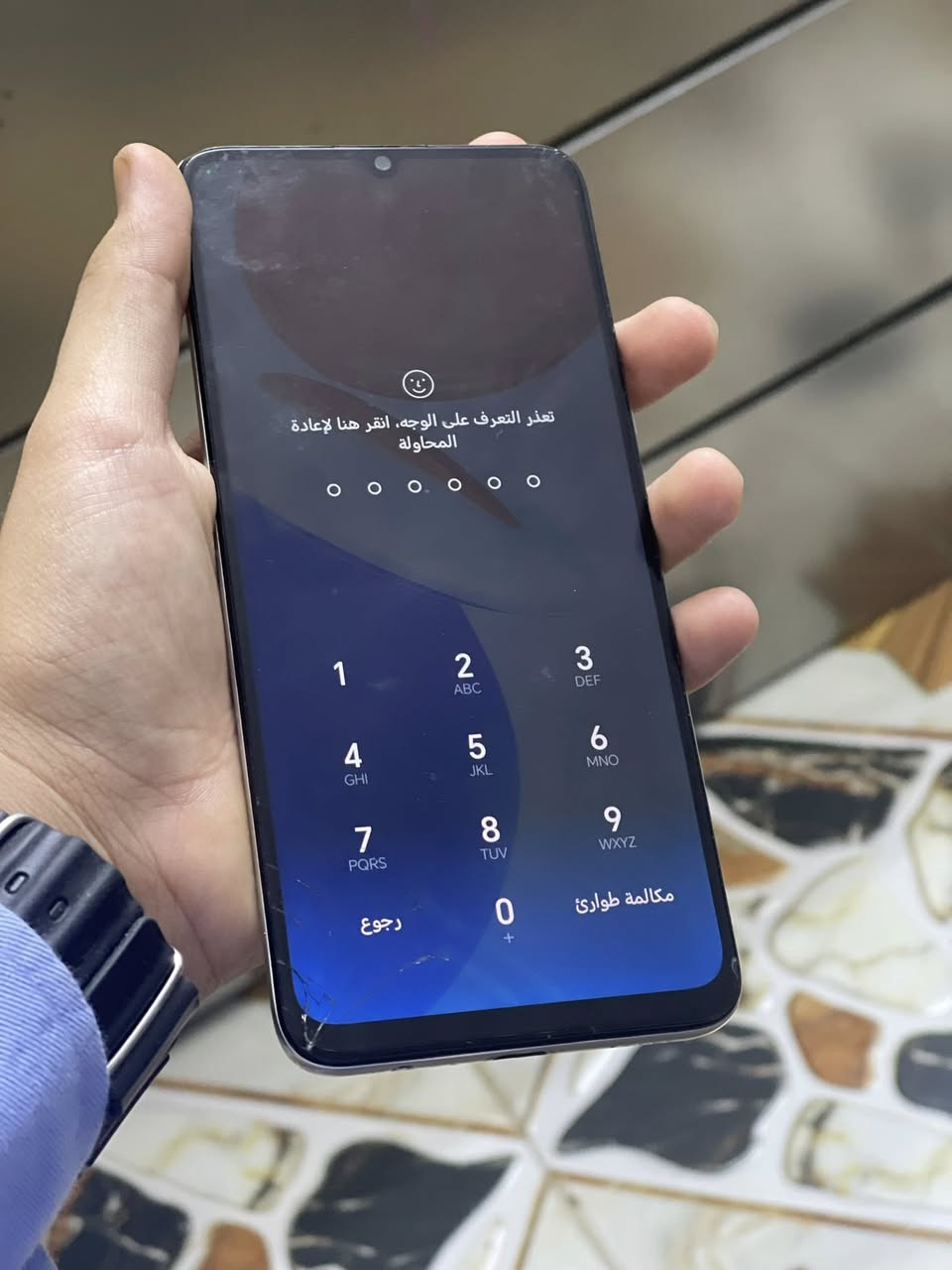 عمي هونر x7خوان والله جديد يفيدكم وينكم جماعت بلي أهل دلفري نساه بل شحن يومين انساه بطاريه عملاقه 5000ذاكره ١٢٨بصمه وجه فقط هاذه كسر بل شاشه سطحي ونطيك بي ضمان لا يشكل ولا يعلك ب٨٠قفل قفل قفل جماعت فكريات لحد لحد يدخل عليه بب٧٥مابيع ب٨٠قفل والله تفاليس بهيجي جهاز فخم ***********

