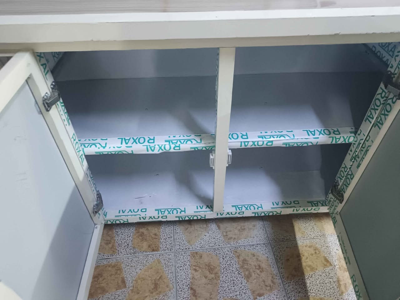کونتر ٤دەرگاپاکو بی عیب لەهەولیر *********** أربيل, العراق

