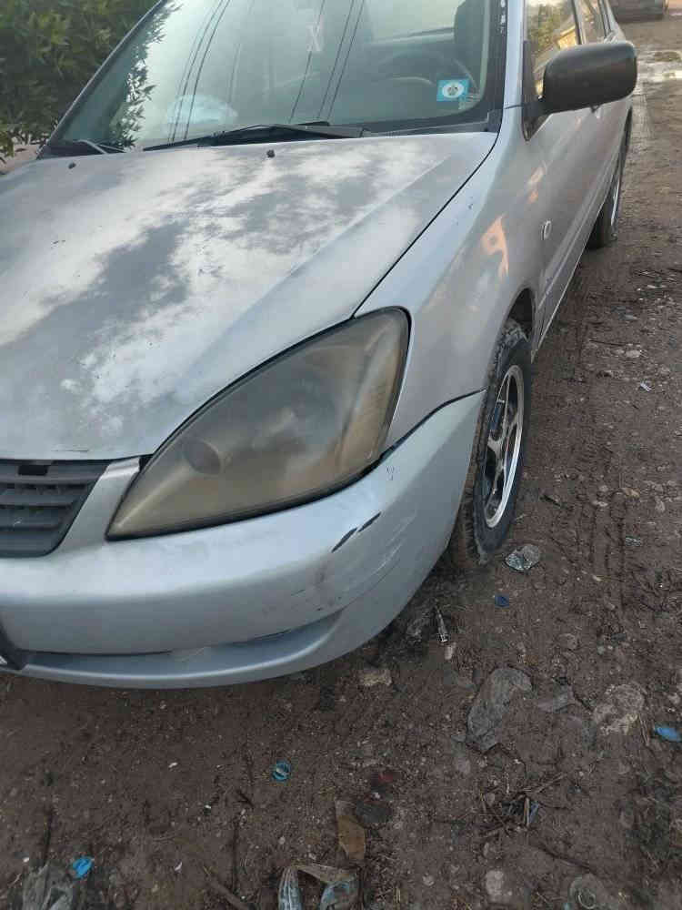 سيارة لانسر بغداد رقم نكليزي سنوية ٢٩ مكينه ٢٠٠٠  موديل ٢٠٠٦ سيارة خير من الله سيارة بلاديه جارده بسمي مابيها اي نقص بس بك لايت مكسور ودعاميه الخلفيه يراد تطبيك حداديات كامله سعر ٦٣ وبيه مجال حك جيه رقم ***********
