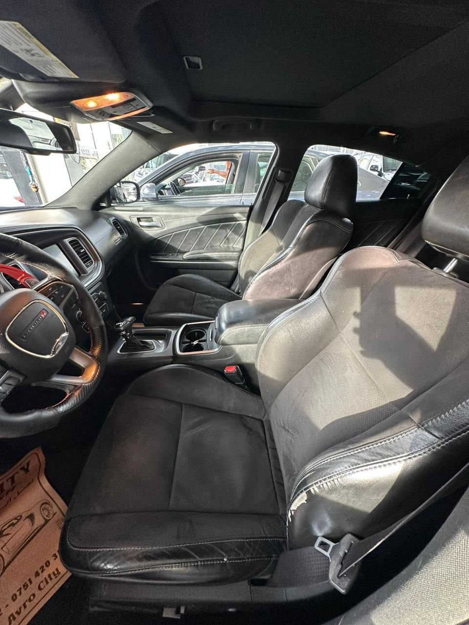 ✅جارجر 2019 GT بلاص

✅لون سمنتي مميز جداً  

✅السياره كلين بدون حادث
 
✅العداد : 116 الف 

✅تشغيل عن بعد 

✅كشنات حار بارد 

✅المحرك : V6.  3.6L 

✅المواصفات :

✅نسخة  GT - SUPER TRACK PAK
* ⁠
✅مصابيح أمامية زنون .
* ⁠ 
✅فتحه سلايد 

✅كشافات الضباب زنون 
 
✅ المصابيح الأمامية مع LED

✅حساسات . 

✅شاشه كبيرة مع نظام ملاحة نفكيشن GPS 

✅الشاشة مع اوپشنات SRT . 

✅سستم صوت الپاين .

✅ويل قياس 20 انج . 

✅تشغيل عن بعد . 

✅محدد سرعة . 

✅تلفون بلوتوث . 

✅كاميرا خلفية 

✅مرايا متحسسة للاضاءة العالية .

✅كير شفتر بالستيرن . 

✅دخول ذكي (بصمة

✅مكان سيارة ⁠دهوك 

✅للأستفسار : 

***********✅

***********✅
