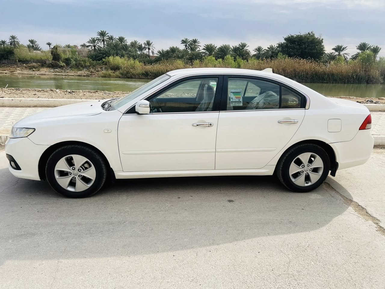 اوبتيما 2010 خليجي كفاله عامه فقط بارد قليل مكينه وكير 
وتبريد حداده تايرات كله جديد  تحويل مباشر ذي قار قلعه سكر
السعر ١٢٨
‭٠٧٧٠ ٨٣٨ ٠٥٤٤‬ 
***********
