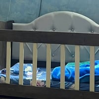سرير اطفال • ٣ سنوات • جديد