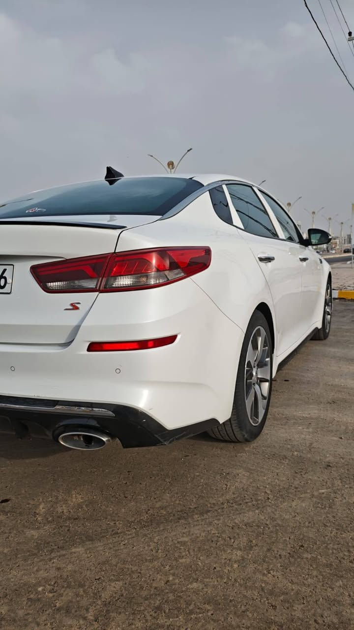 اللهم صل ع محمد وال محمد
النوع : Kia Optima
سعه المحرك 2.4 GDI طياره بدون اي دونز 
سنه الصنع : 2020 
رقم اربيل الجديد هزه جديده باسمي

الكير ولمحرك كفاله عامه بدون فتح 

الضرر بسيط جدا بدون بدواخل بدون ايرباك 
ملاحضه التبديل فقط البنيد باقي السياره ليبل واحد 
بيه بلعراق الداير مال جاملغ الخلفي وبيه بارد بسيط 
فقط لاغير 

السياره مكفوله من الشواصي ولغود ولدواخل حتى الايرباك بلاد

الموصفات 
1 كشنات جلد 
2 كشنات كهرباء 
3بصمه تشغيل 
4 ليد امامي خلفي 
5 توقف ذاتي مانع تصادم
6 نقاط عميه
7شاشه اعطال
8شاشه كبيره كار بلي 
9تحذير الخروج عن المسار 
10 تحكمات ستيرن 
11جام اوتو 
12كامره خلفيه اصل
13 نضام(SPORT_Eco) ✈️
14حساسات خلفيه 
15 اشاير بلمري
تبريد ثلج منضومه جديده
السيارع ربع ماتصرف عليها

جام السياره عليه عازل حراره اصلي 
السياره عليه ادامه كلشي جديد وكاله
تخم تاير جديد 

مكان السياره الديوانية مركز المدينه 
السعر مناسب بل نسبه النظافت السيارة تعال خاص و تدلل ❤️

اتصل وبخدمتك ***********
