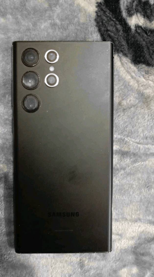 📱للبيـــــــع (Samsung Galaxy S22 Ultra)
نضافة  95%  جهاز كلش نضيف

بطارية ممتازة 🔋✔️

ذاكرة( 512 )👌

السعر 650 بي مجال بسيط💰💲

جهاز شريحة وحده أمريكي 

مكاني  (بغداد)🚩
للتواصل :774 116 6146 واتساب